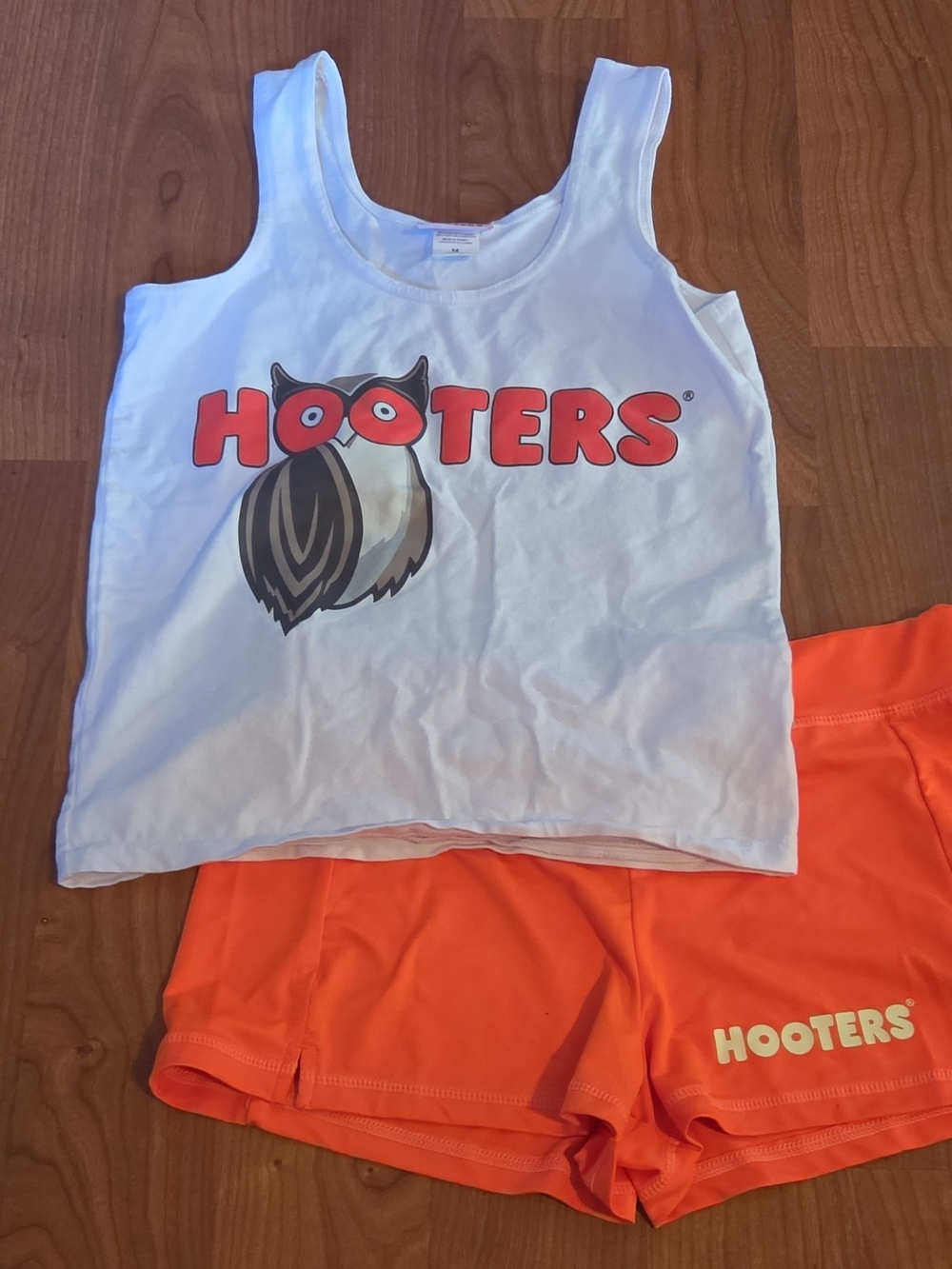 Hooters tank top and shorts size medium